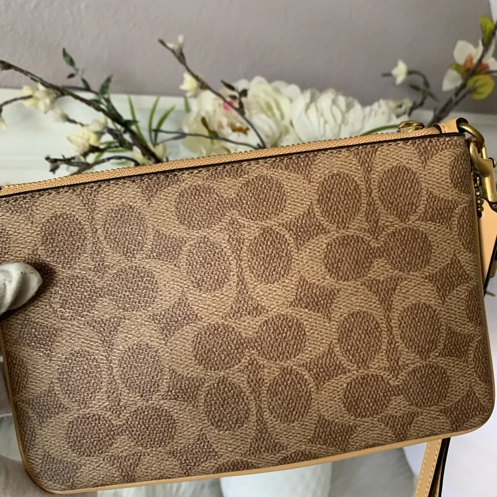 Coach Signature Wave Patchwork Wristlet
